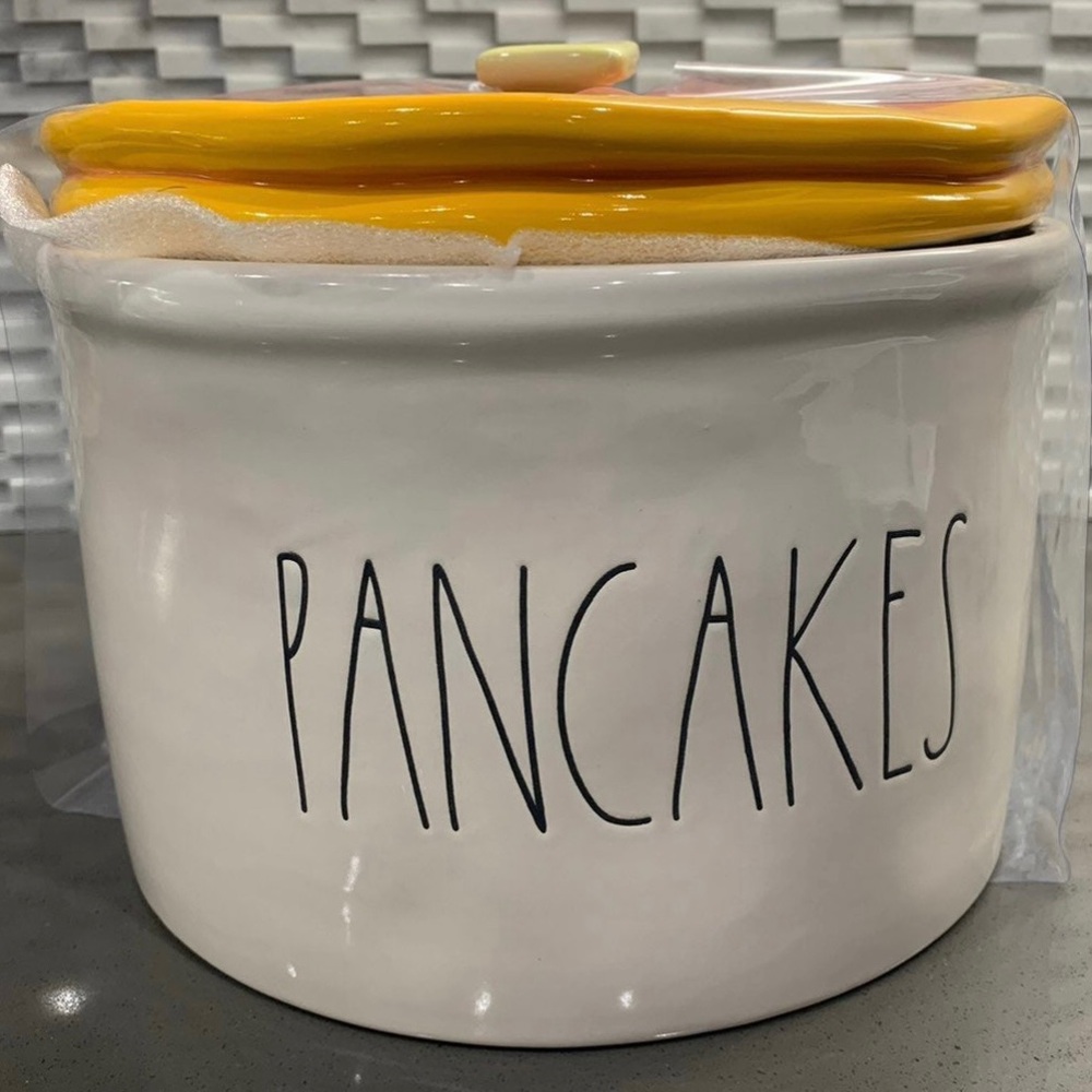 Rae Dunn Pancake Holder 🥞